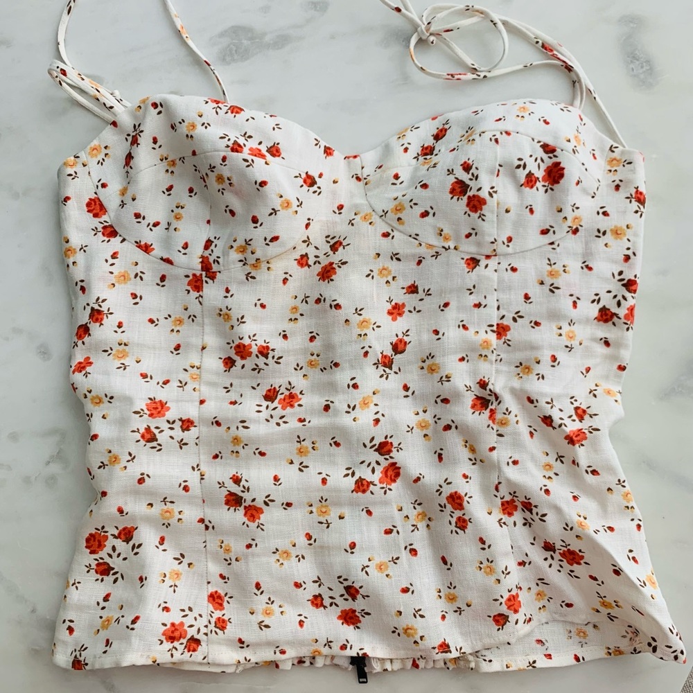 Cute flowery, summer top from reformation
